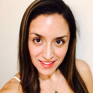 Meet your Posher, Vanessa